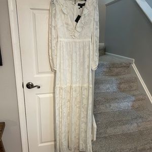 Rachel Zoe long ecru dress, Size 0, lightweight, deep V neck